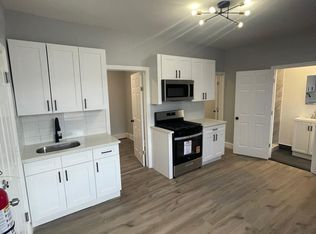 142 Court St #2R, Elizabethport, NJ 07206