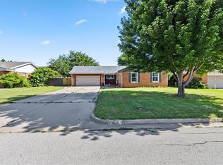 608 Neal Cir, El Reno, OK 73036