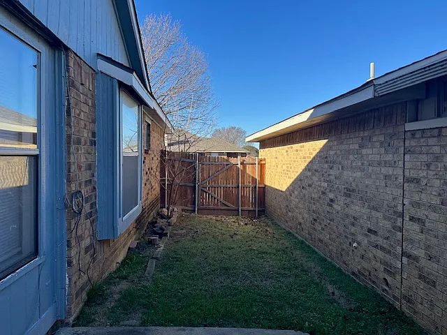 5933 Inks Lake Dr — Photo 23
