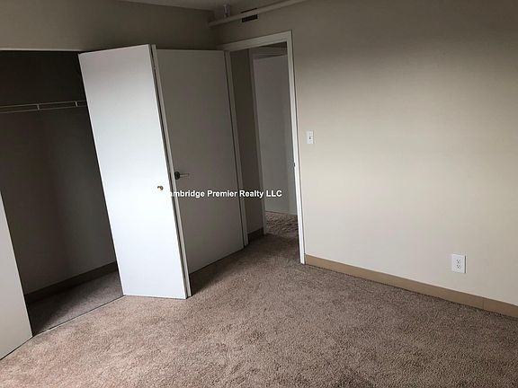 3rd image of 812 Memorial Dr APT 1401