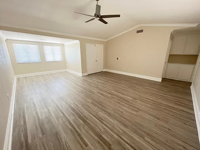 41469 Woodhaven Dr W — Photo 10
