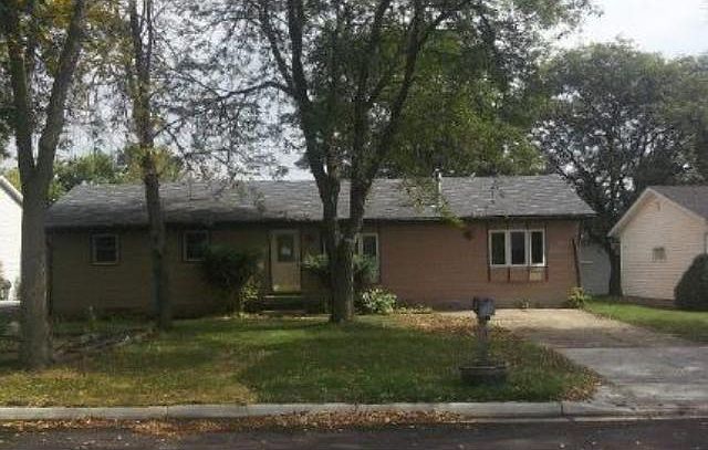 1st image of 321 S Cedar St