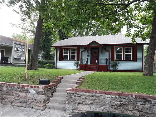 1205 Meridian St Photo 1