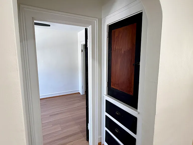 142 Saranac Ave #5 — Photo 8