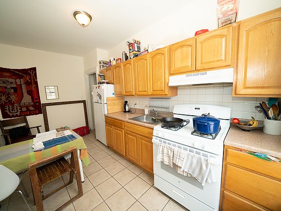 4th image of 3141 34th St APT 3B