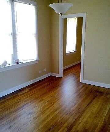 5th image of 1827 W Evergreen Ave #11906724