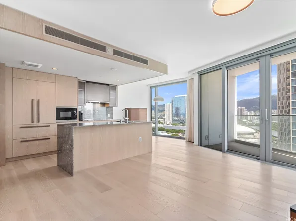 1000 Auahi St #2110, Honolulu, HI 96814