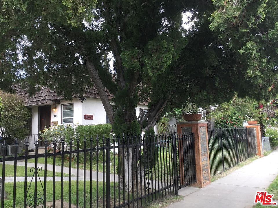 1st image of 11477 Killion St