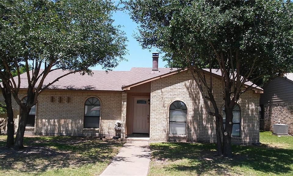 1st image of 1426 Coffeyville Trl