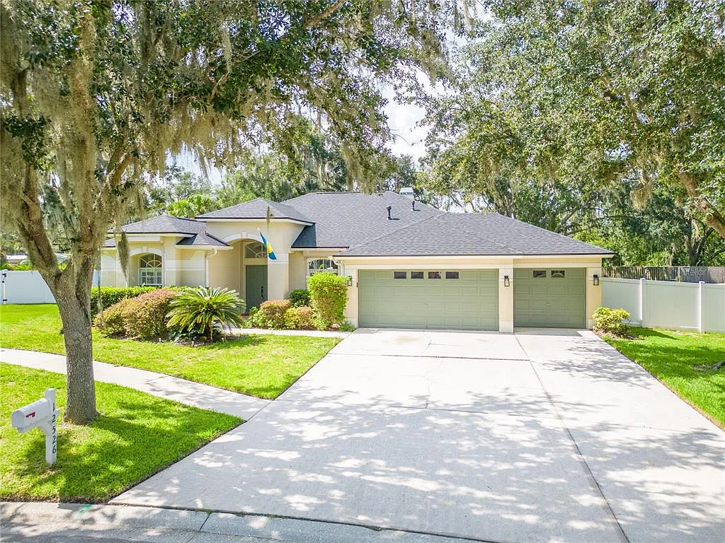 4 bed, 3.0 bath, 2203 sqft, $4,200 — Photo 1