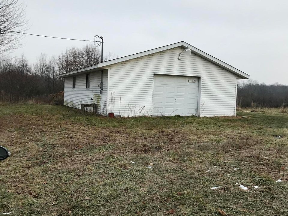 2nd image of 44460 15th Ave