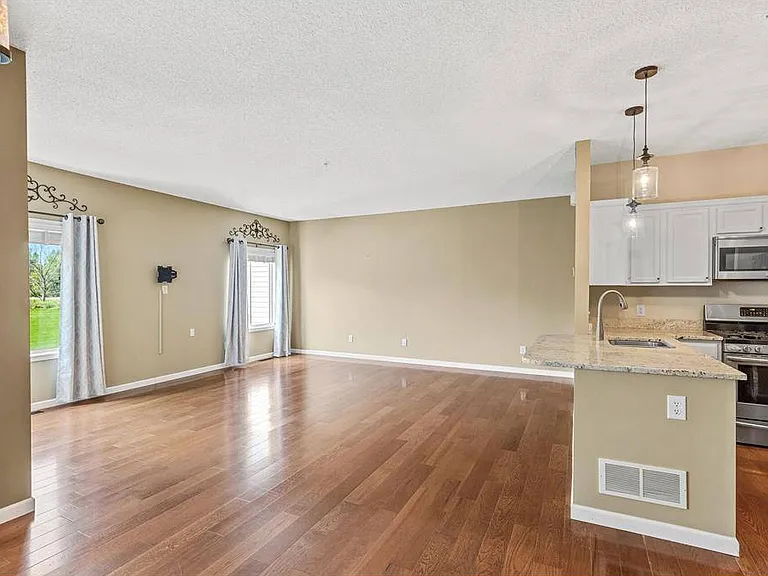 3644 Abercrombie Ln — Photo 6