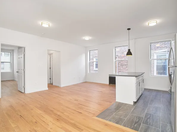 1069 Grant Avenue image 3 of 56