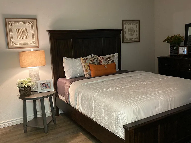 1 Bed - Bedroom