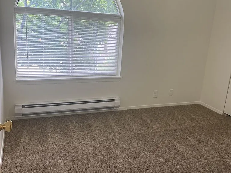 1428 N Raymond St — Photo 13