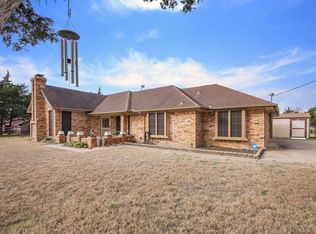 316 E Reindeer Rd, Lancaster, TX 75146