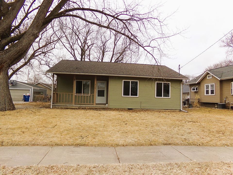 1st image of 2125 44th St