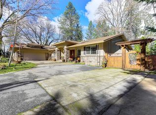 10800 Lone Heron Ct, Grass Valley, CA 95949