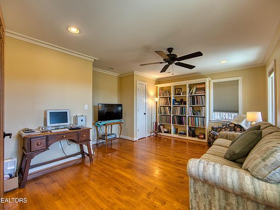 30th image of 1043 Range Cemetery Rd