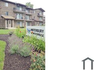 8111 Waterbury Ct APT 307, Woodridge, IL