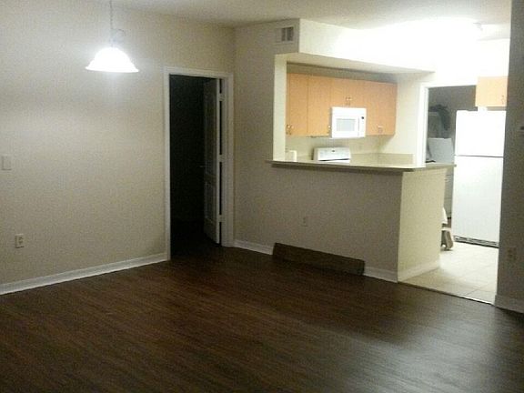 5th image of 112 SW Peacock Blvd APT 7-104