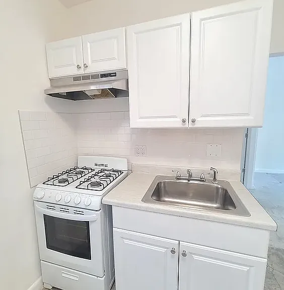 37-13 65th St #2F — Photo 9