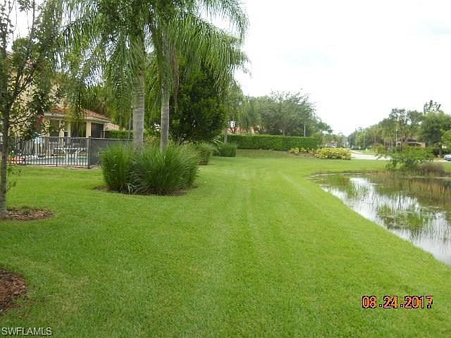 1st image of 10293 Carolina Willow Dr