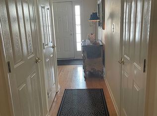 6 Oxford Rd, Holmdel, NJ 07733