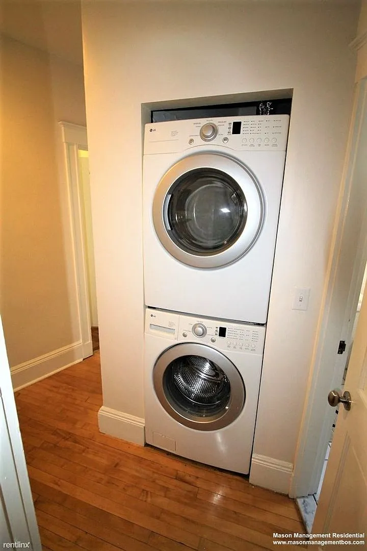 Totally Unique Coolidge Corner 3 bed. For you 9/1/26 — Photo 2