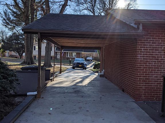 3rd image of 105 Mel Mara Dr