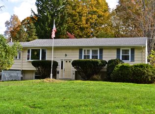 7 Avery Rd, Carmel, NY 10512