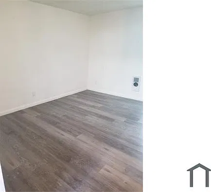 20954 Bryant St — Photo 2