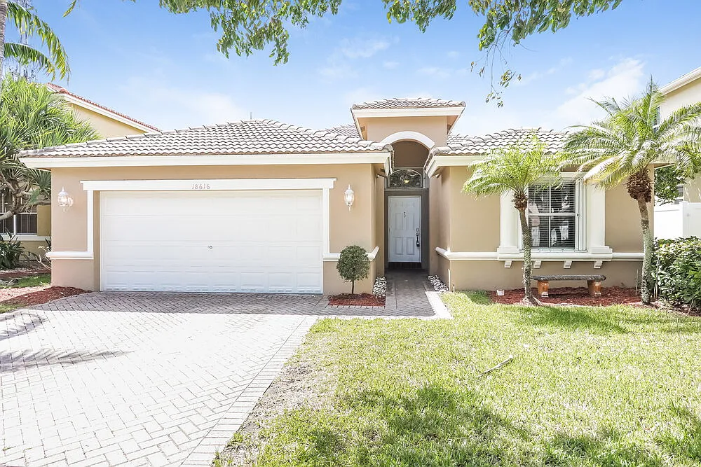 4 bed, 3.0 bath, 2075 sqft, $4,155 — Photo 1