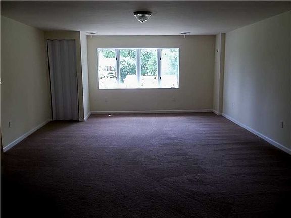 2nd image of 555 Burgley Ave