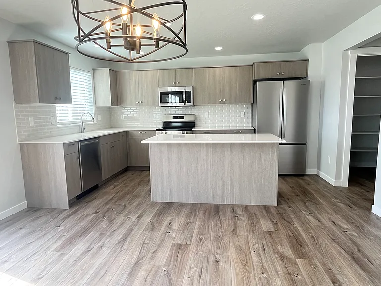 6285 W Karpathos St — Photo 19