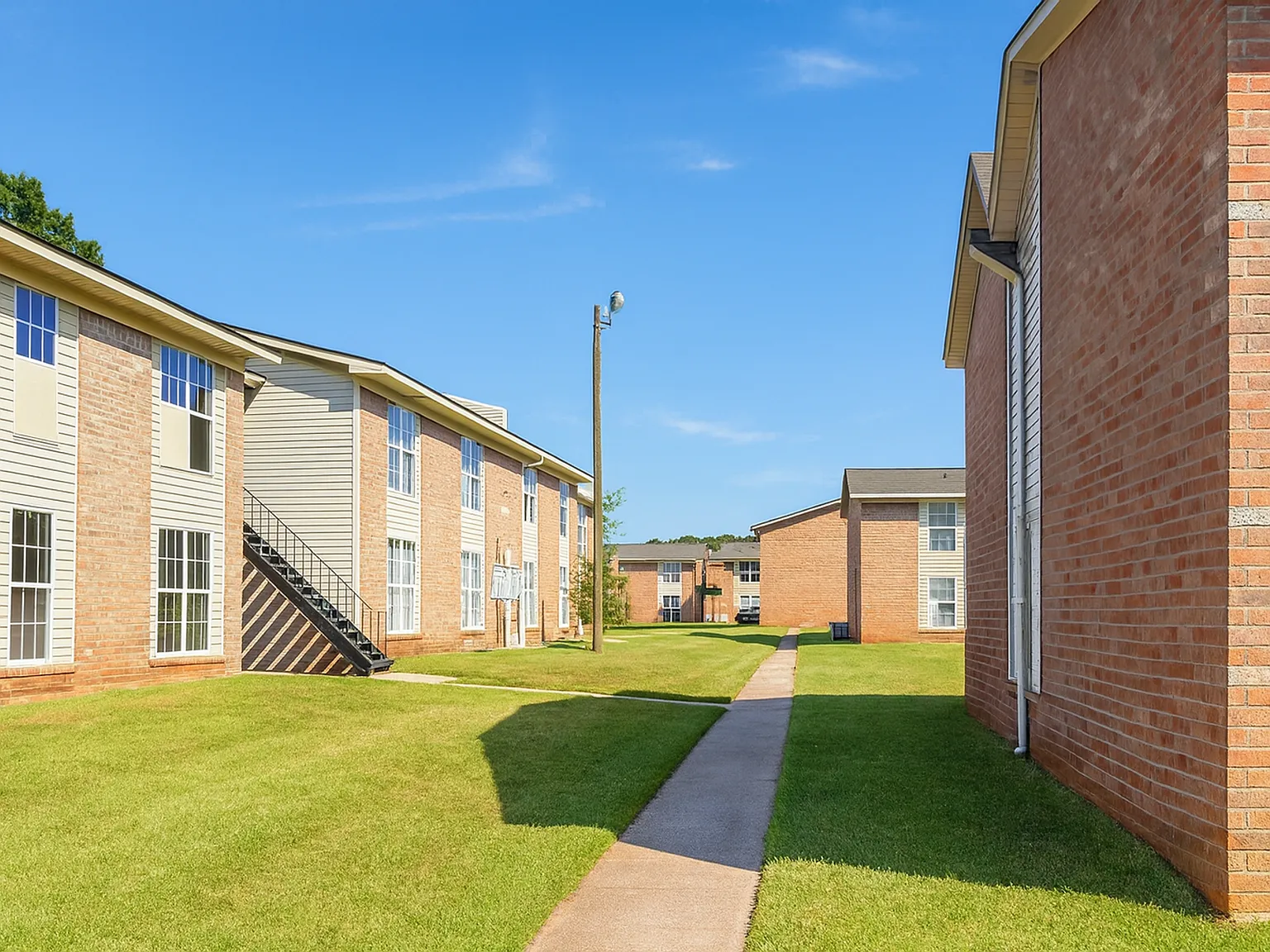 Bellwood Haven Apartment Community — Photo 1