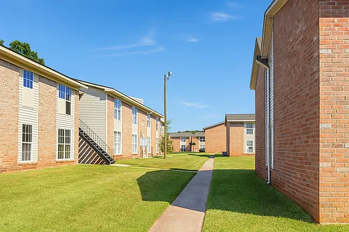 Bellwood Haven Apartment Community Photo 1