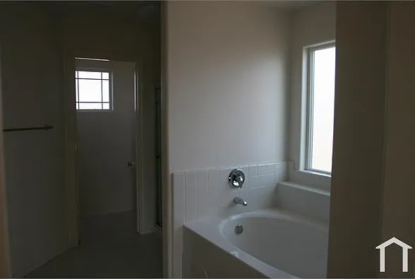 2751 Edgar Ave — Photo 7