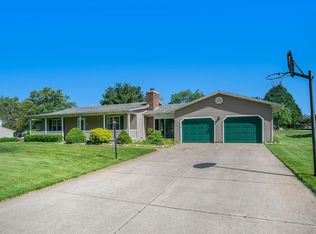21801 Sandybrook Dr, South Bend, IN