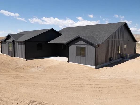 155 Road 20, Cody, WY 82414