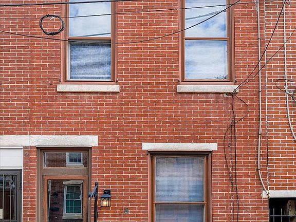 3rd image of 1109 E Wilt St