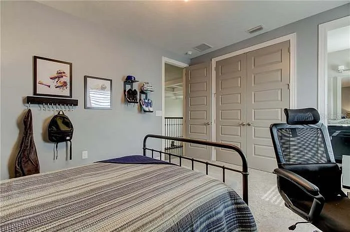 Guest Bedroom Upstairs