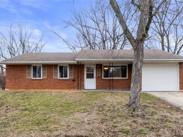 2537 Pinegrove Dr, Dayton, OH 45449