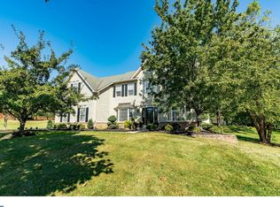 129 Westminster Dr, North Wales, PA 19454