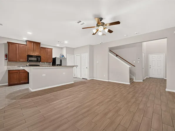 14503 Roaring Fork Ln, Houston, TX 77095