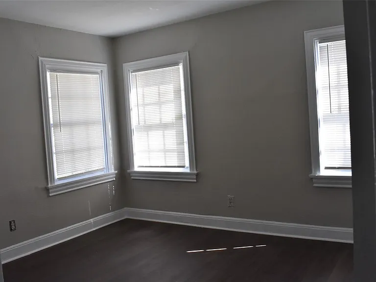 8113 Bigwood St — Photo 14