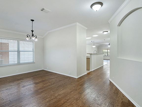 5th image of 1665 Rolling Brook Ln