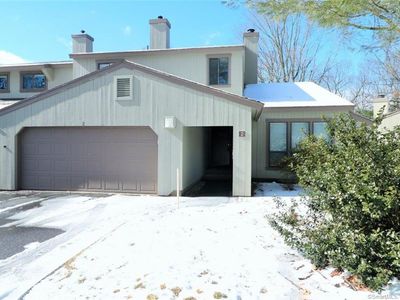 2 Sprucewood Ln, Avon, CT, 06001