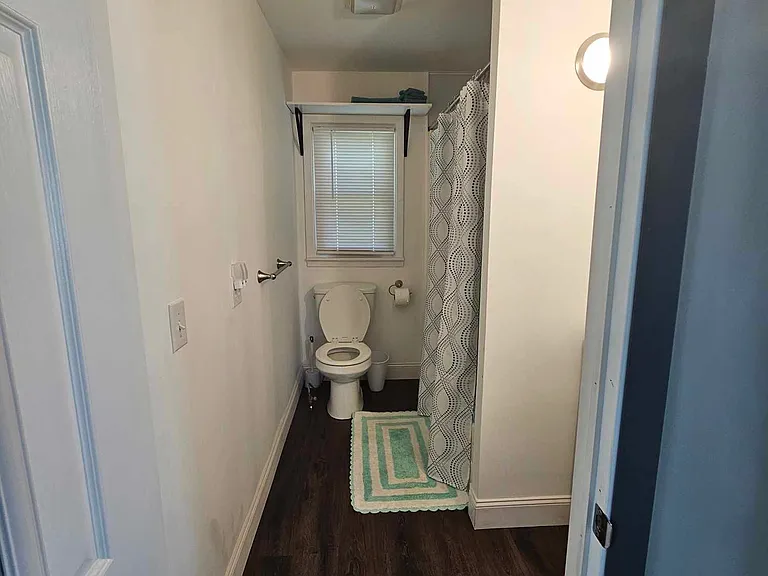 56 Railroad Ave — Photo 7