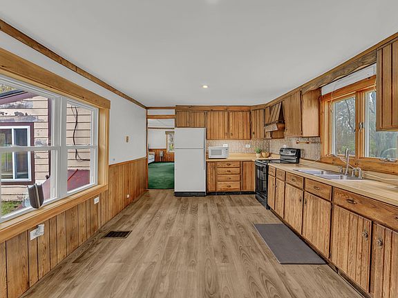 5th image of 402 Webb Ridge Road